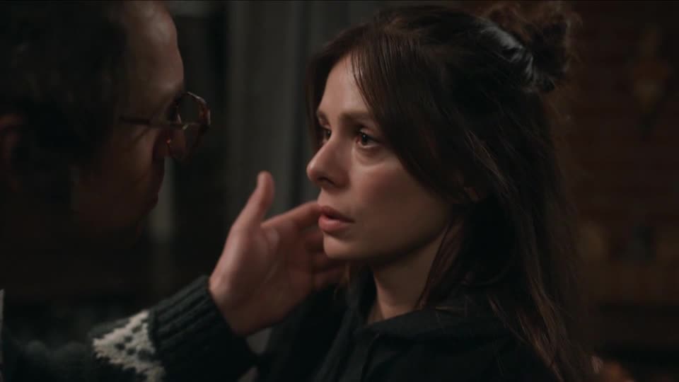 Atilla interrompe pedido de desculpas de Karsu com mais um beijo | Coração de Mãe