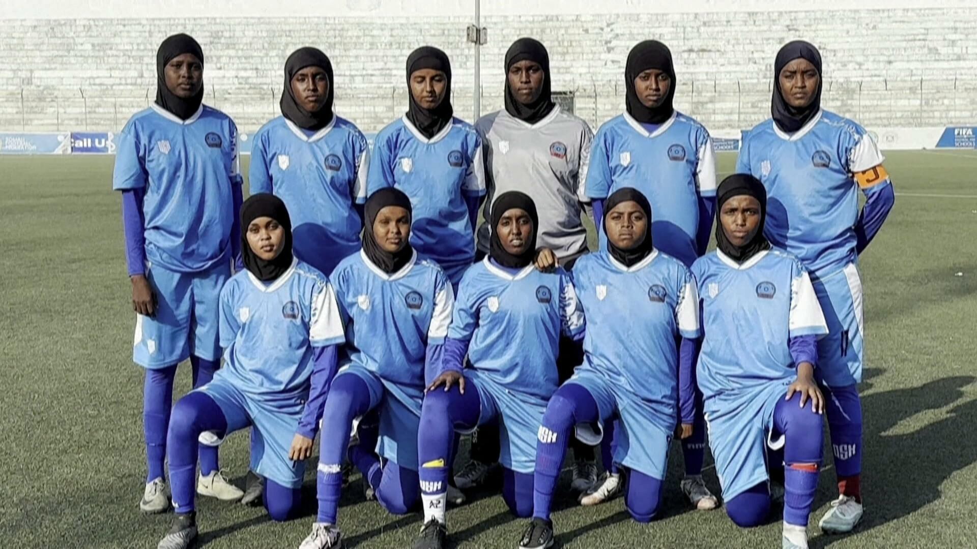 Mulheres começam a jogar futebol na Somália