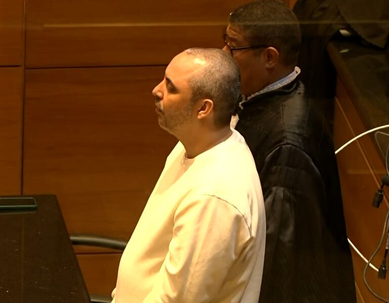 Ex-PM é condenado a mais de 32 anos de prisão pela morte do bicheiro Fernando Inácio