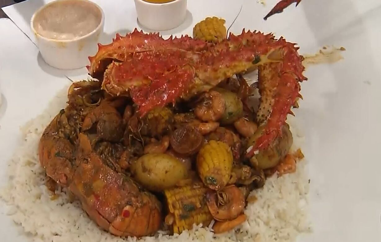 Restaurante em Irajá proporciona viagem gastronômica com pratos internacionais