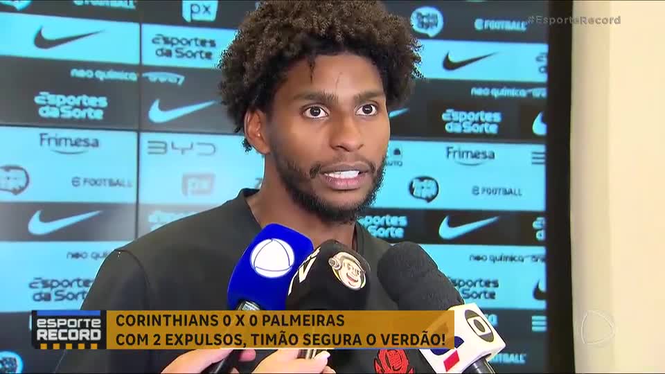 'Procurou atrapalhar': Hugo Souza critica árbitro de Corinthians x Palmeiras
