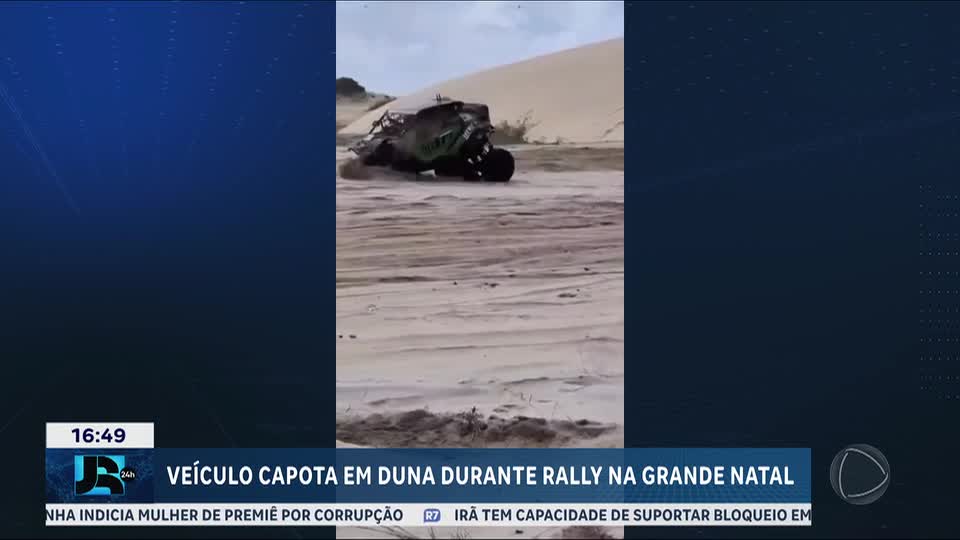 Veículo capota em duna durante rally no Rio Grande do Norte