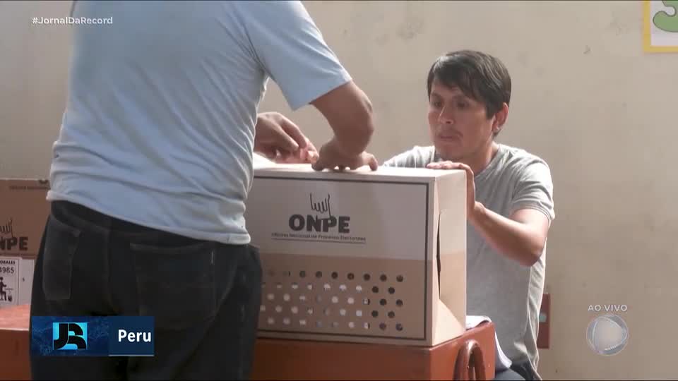 Peru retoma votação para escolha do novo presidente