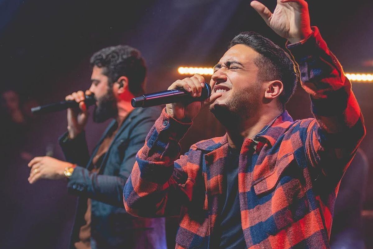 Cantor Juliano, da dupla com Henrique, compra jato de R$ 80 milhões ✈️