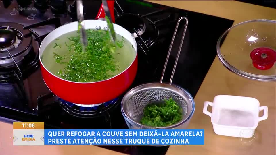 Truques de Cozinha: Veja como refogar a couve sem deixá-la amarela