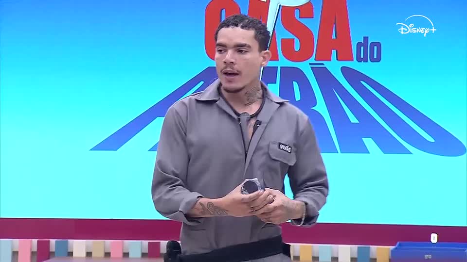 Vivão xinga Matheus após participante esconder seu cigarro | Casa do Patrão