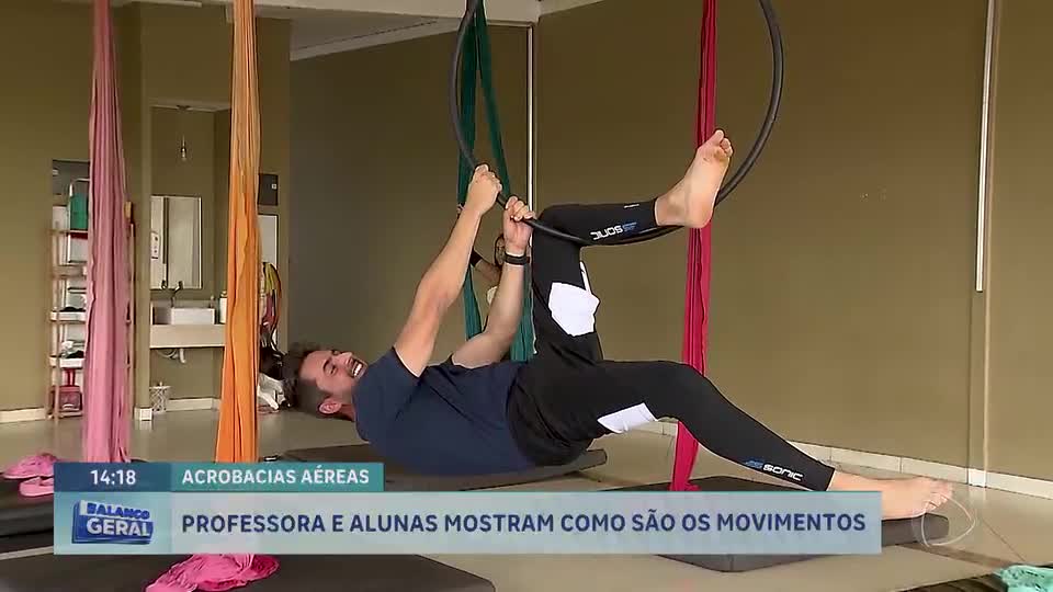 Acrobacias aéreas: professora e alunas mostram como são os movimentos