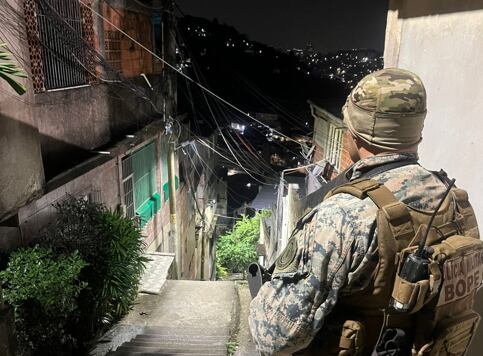 Bope realiza operação no morro dos Prazeres após ataque a policial no Rio Comprido