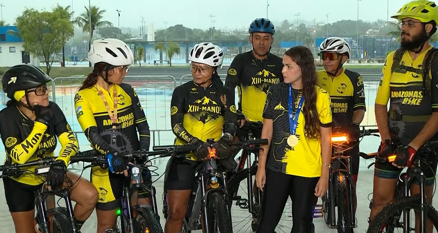 Ciclistas se preparam para o evento Bora de Bike em Niterói