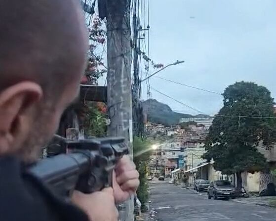 Operação contra o CV prende 10 suspeitos e acha mineradora de criptomoedas no Complexo do Lins