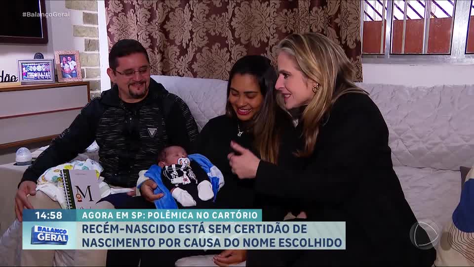 Casal vai à Justiça para registrar filho com nome de Memphis Depay