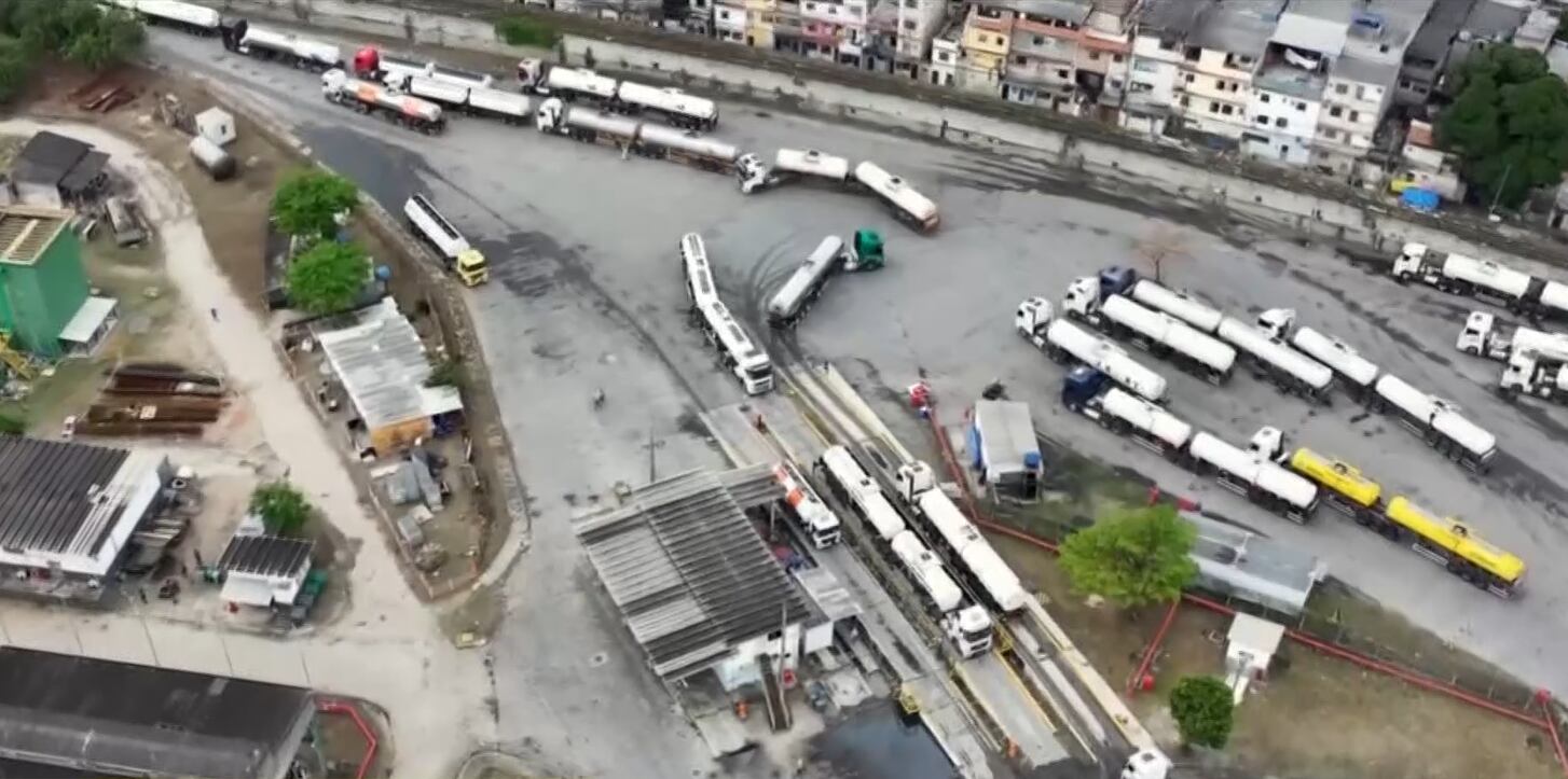 Governador do RJ desapropria terreno da Refit, maior devedora de impostos do estado