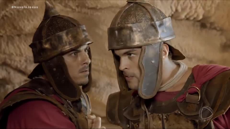João Batista é espancado por Caius e soldados | Jesus