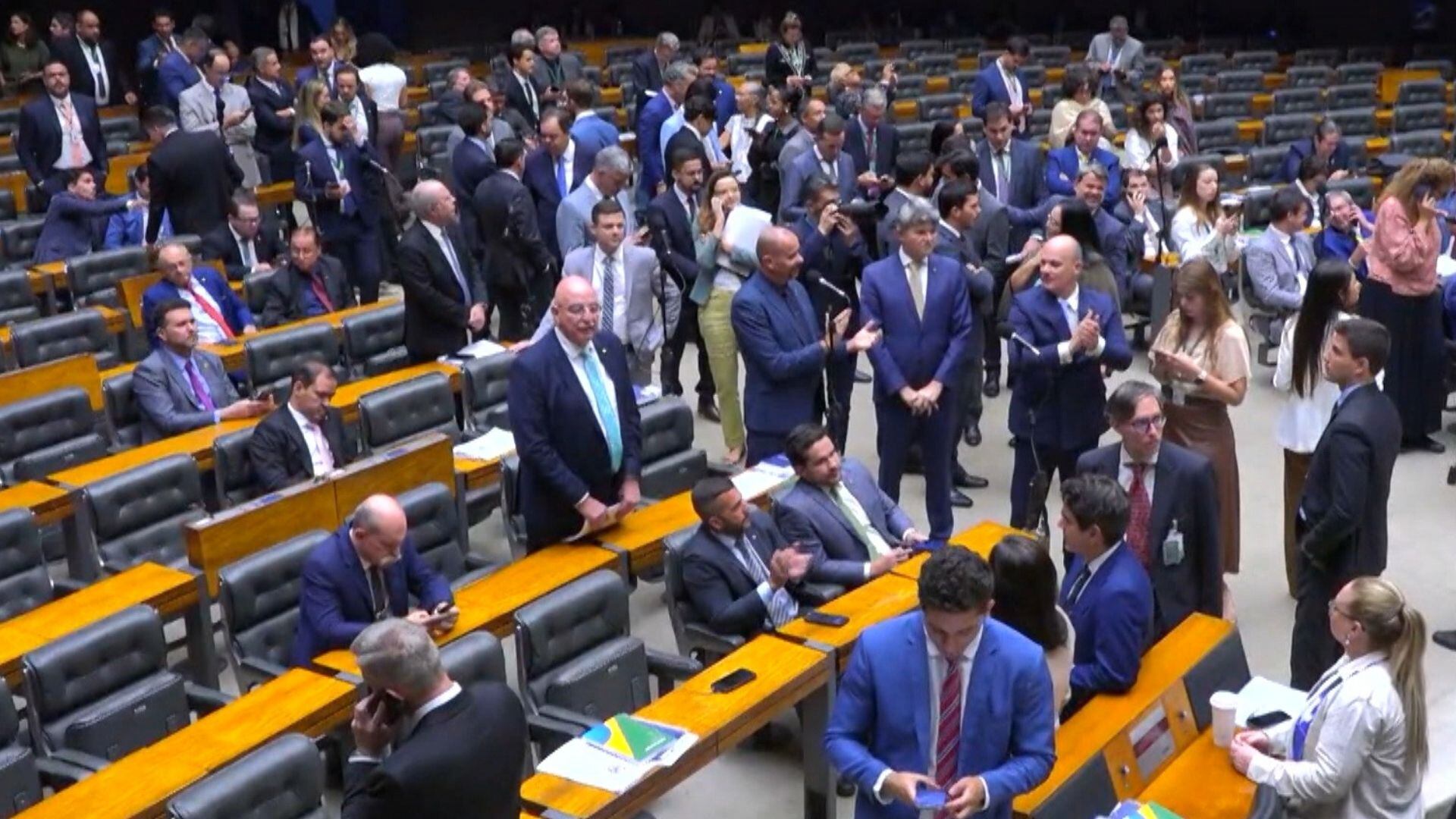 Alcolumbre se reúne com empresários contrários ao fim da escala 6x1