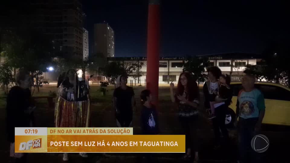 Moradores de Taguatinga (DF) protestam por iluminação pública em praça