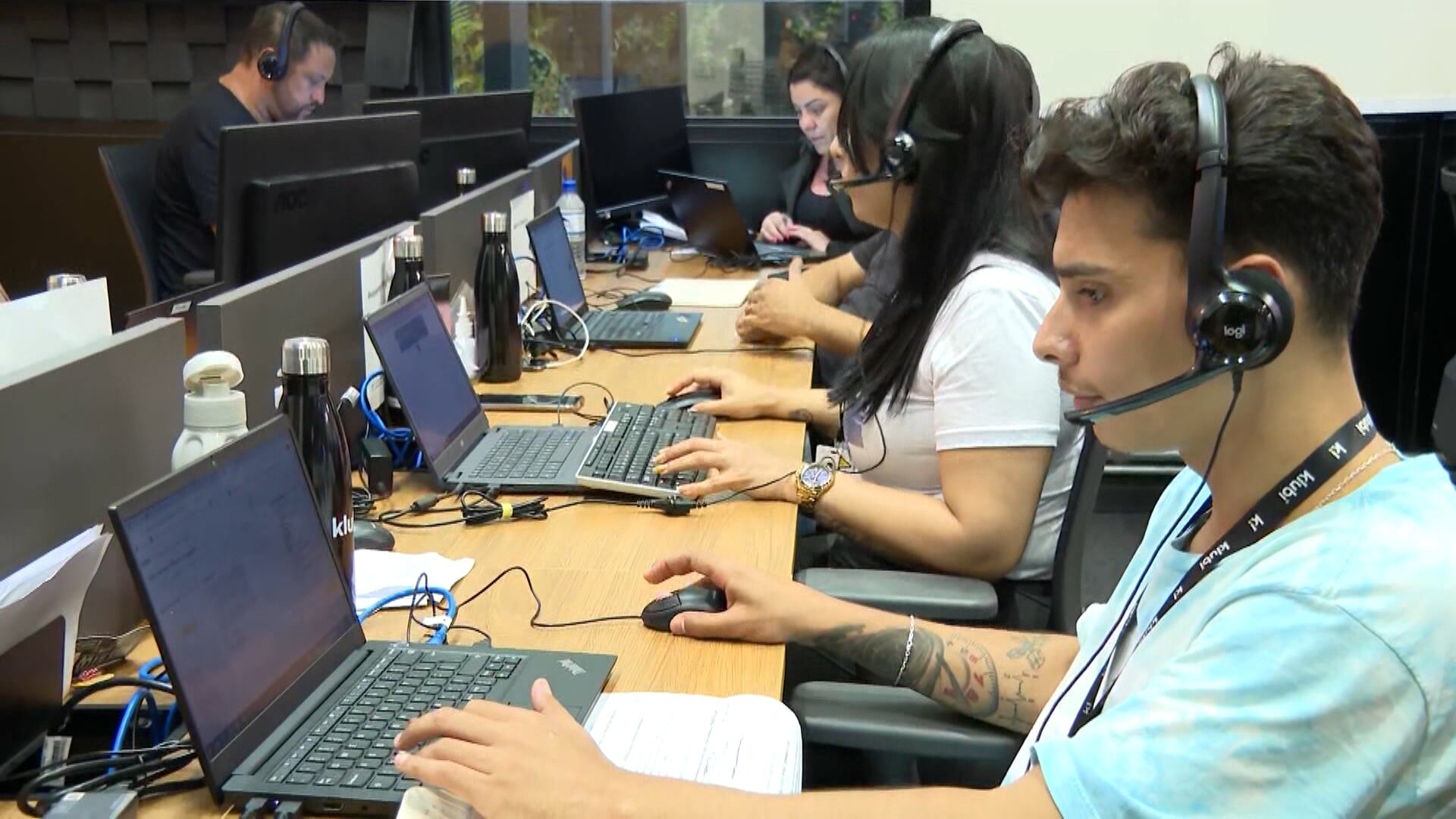 Projeto prevê incentivos para que empresas contratem jovens
