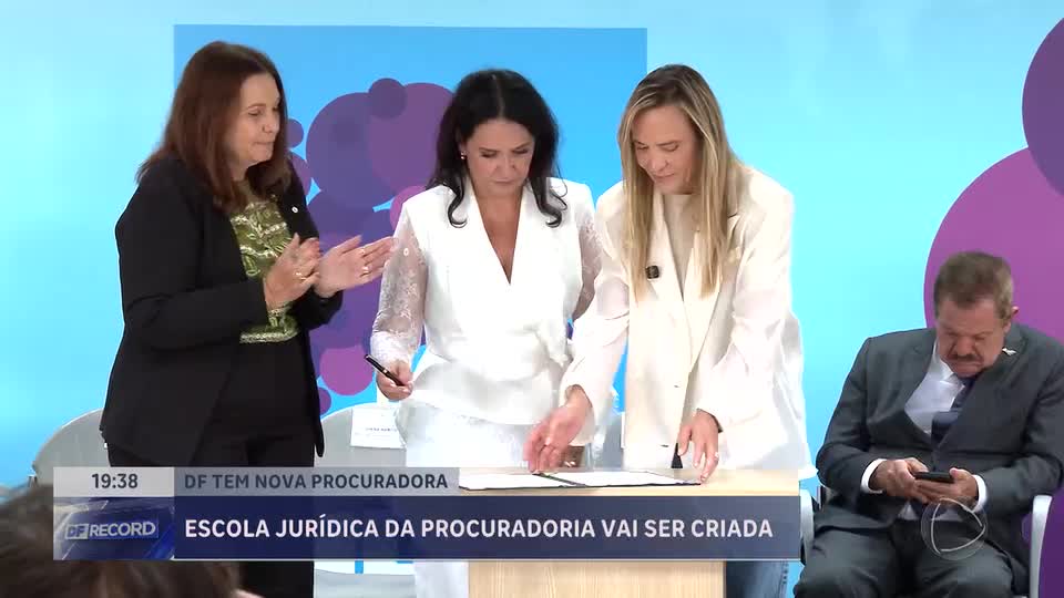 Nova Procuradora-Geral toma posse e anuncia criação de Escola Jurídica no DF