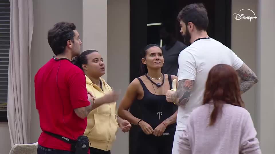 Doce de leite duvidoso? Colher ‘cuspida’ volta a repercutir entre Nataly e Jackson | Casa do Patrão