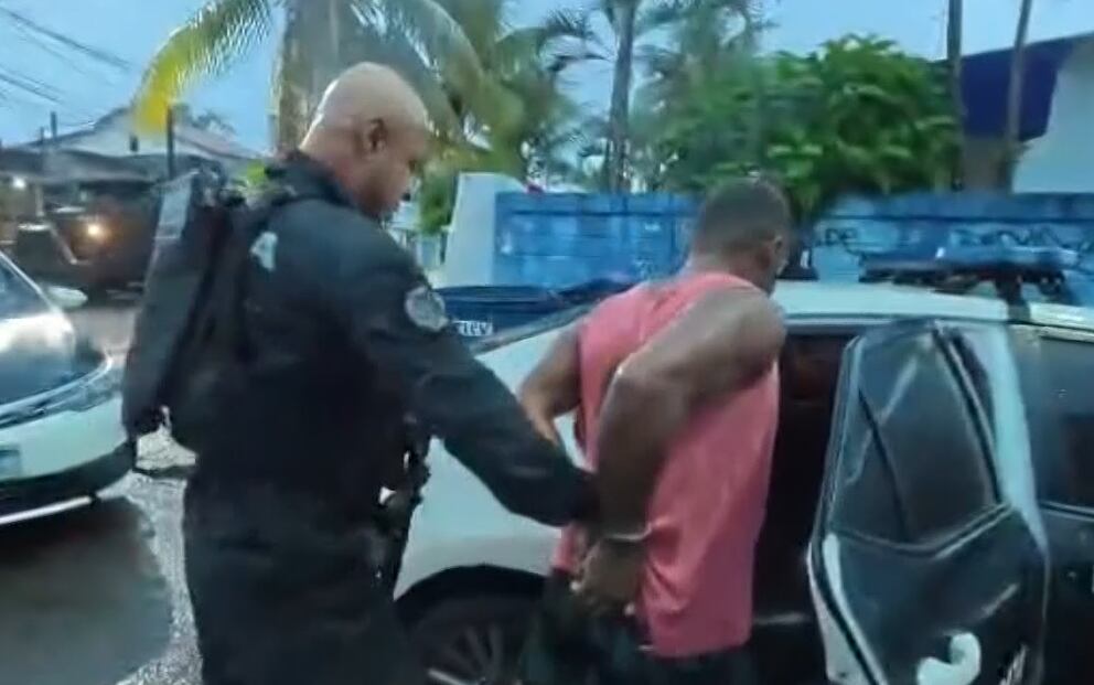 Polícia realiza operação contra traficantes que torturaram mulheres em São Gonçalo (RJ)