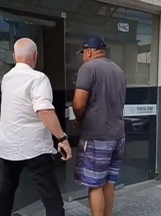 Homem é preso após envenenar a esposa com raticida em plano com a filha por seguro de vida
