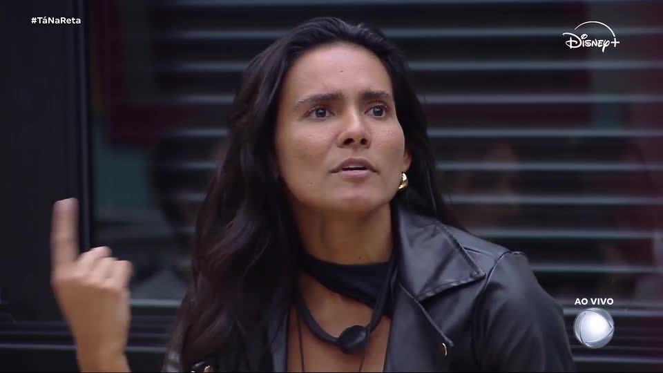 Morena indica Sheila ao Tá na Reta e chama rival de mal-educada e vtzeira | Casa do Patrão
