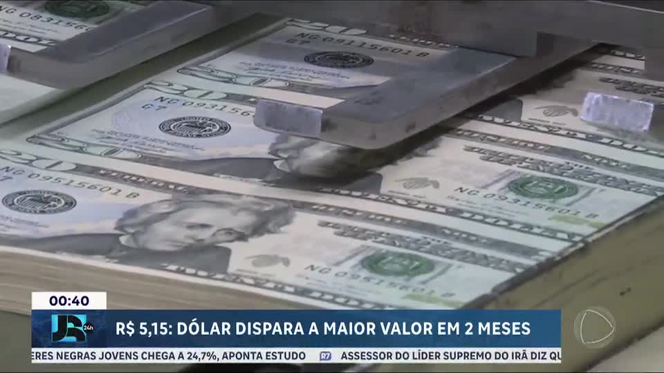 Ibovespa encerra semana em queda e dólar atinge R$ 5,15