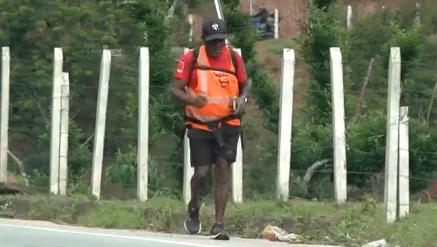 Corredor de 72 anos inicia desafio de 2 mil quilômetros para arrecadar doações para Teresópolis