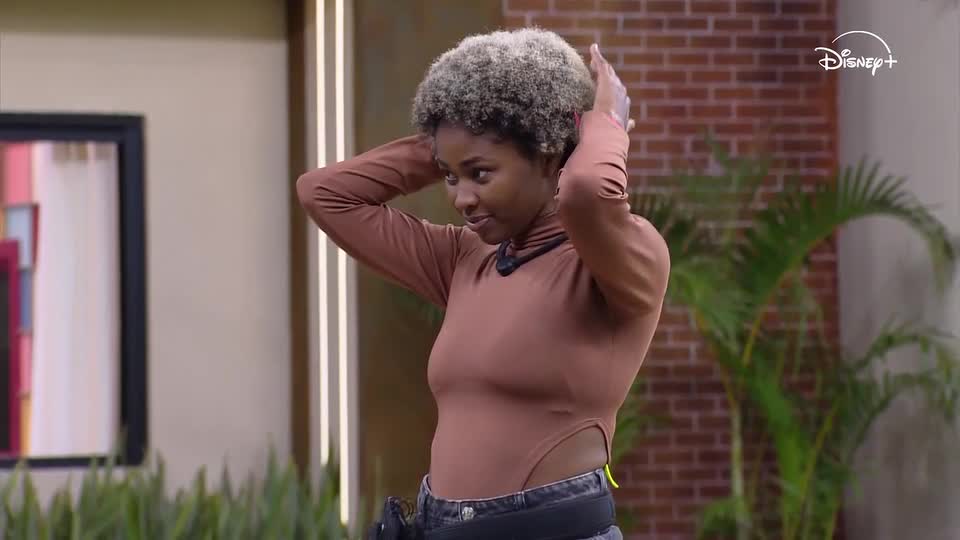 Nova participante? Mari muda visual e ganha elogios dos moradores | Casa do Patrão
