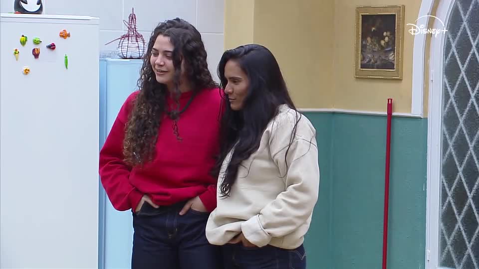 Nataly e Morena falam mal de Matheus para provocar Sheila na Casa do Patrão  – Record