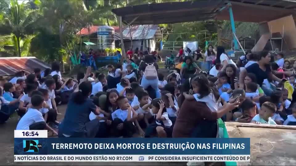 Terremoto de magnitude 7,8 mata 35 pessoas nas Filipinas