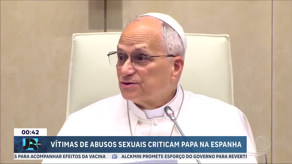 Associações acusam papa Leão 14 de ignorar vítimas de abusos sexuais durante visita à Espanha