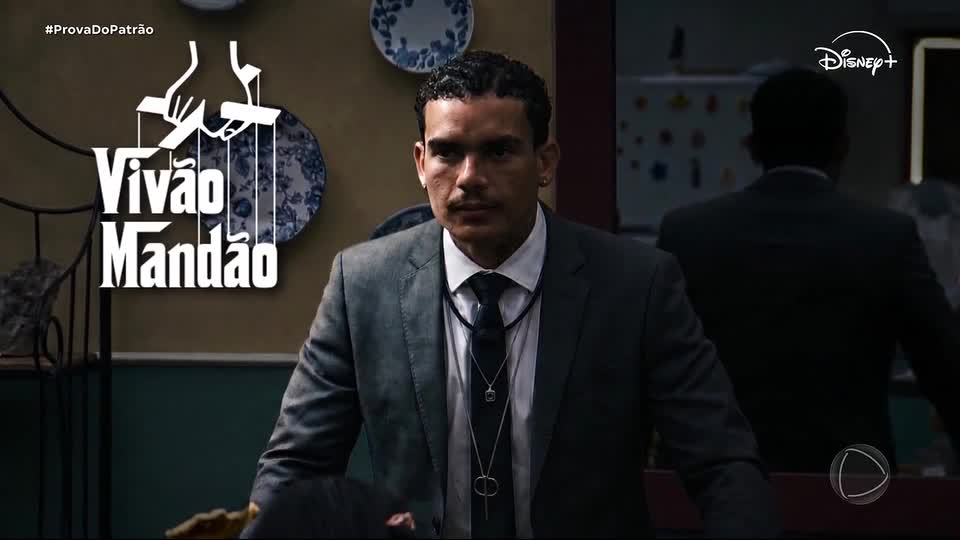 Patronato de Vivão é marcado por confusão, desfile e críticas | Casa do Patrão