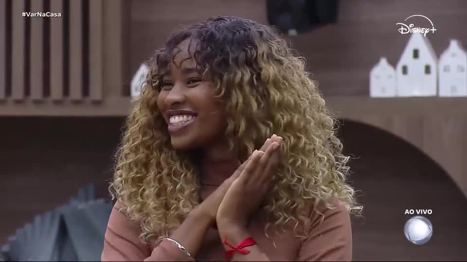 Hassum oficializa vitória de Mari na Prova do Patrão | Casa do Patrão