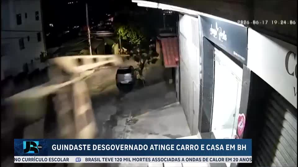 Acidente com guindaste em Belo Horizonte causa danos a carro e residência