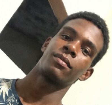 Familiares acreditam que corpo de jovem está entre os encontrados em cemitério em Rio das Pedras