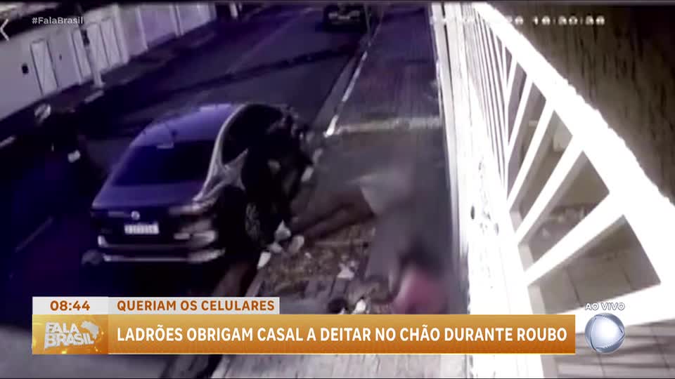 Vídeo: Ladrões obrigam casal a deitar no chão durante assalto em Osasco (SP)