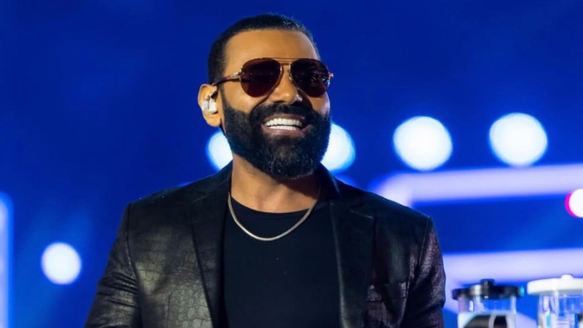 Pablo do Arrocha chama a polícia após ser atingido por lata em show; veja vídeo