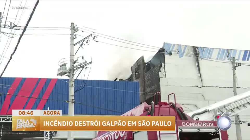 Incêndio atinge distribuidora de peças para caminhões em São Paulo