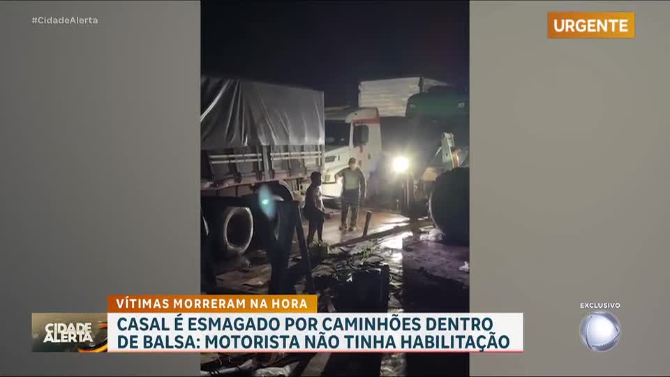 Caminhões se deslocam em balsa e casal é prensado e morto no Pará