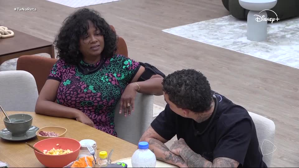 Autoritária! Sheila revela para Vivão que desconfia de Bianca | Casa do Patrão