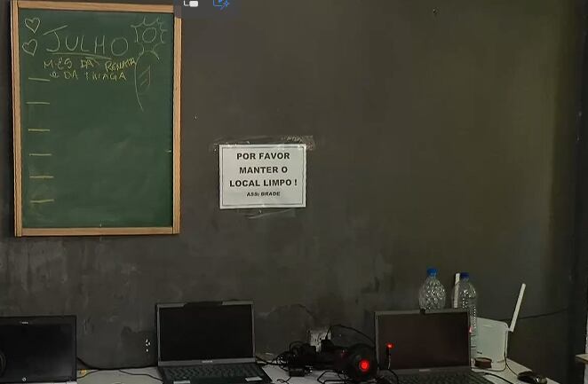 Polícia encontra central clandestina de golpes na Cidade de Deus, no Rio