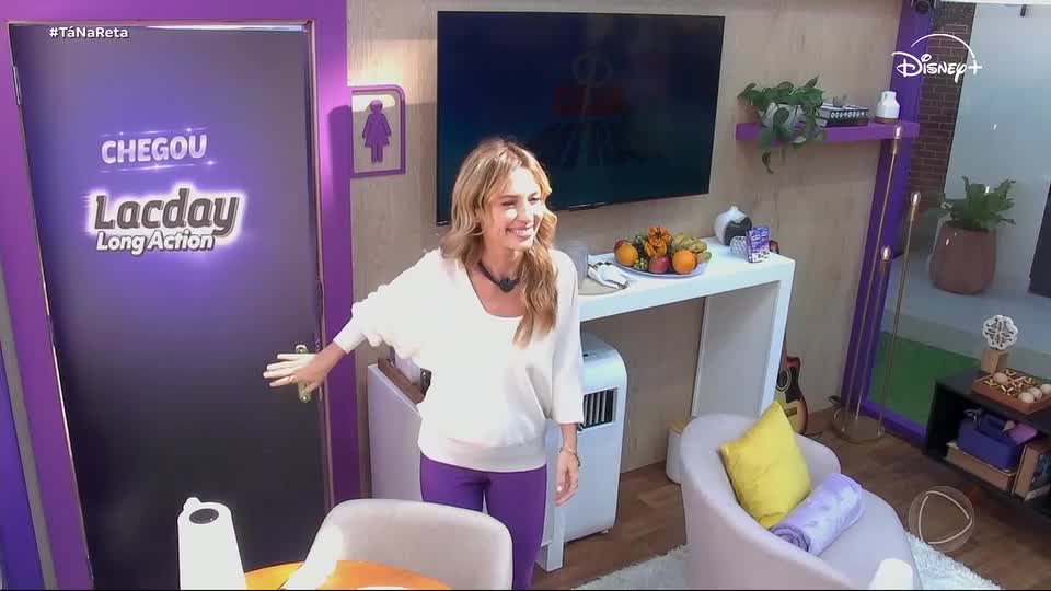 Juliana Didone surpreende moradores com Desafio Lacday | Casa do Patrão