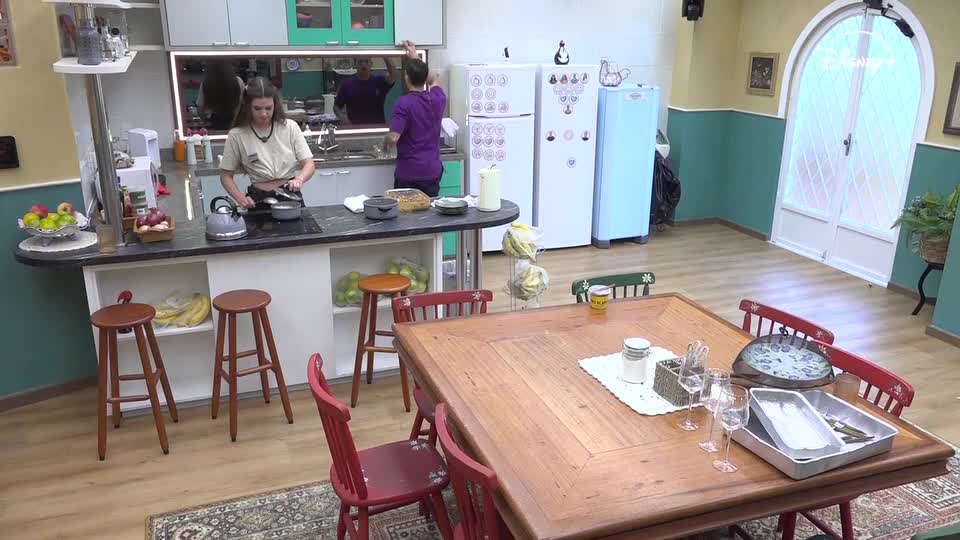 ‘Bora trabalhar’: Bianca e Vivão cumprem tarefas na tarde deste domingo (5) | Casa do Patrão