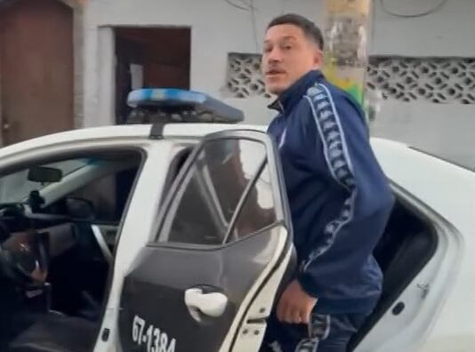 Jogador é levado para depor em investigação sobre manipulação no futebol do Rio