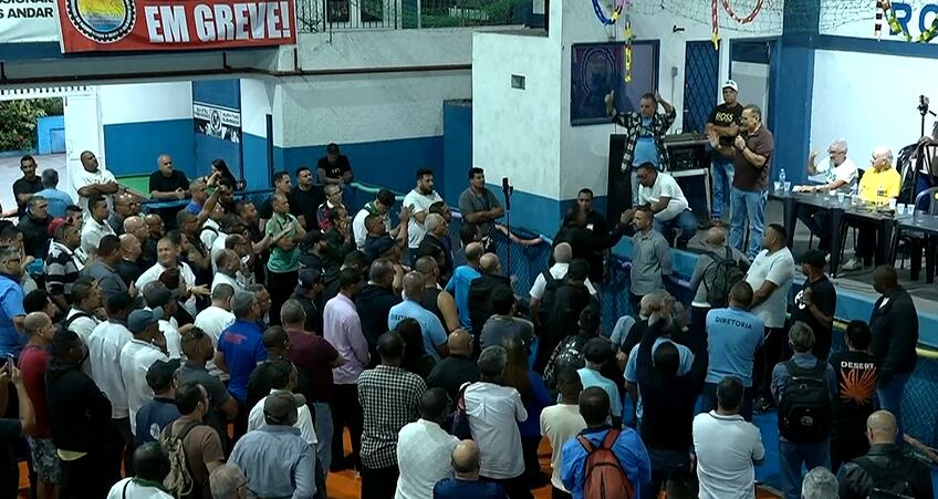 Rodoviários rejeitam proposta de reajuste salarial de 4,5% e mantêm estado de greve no Rio