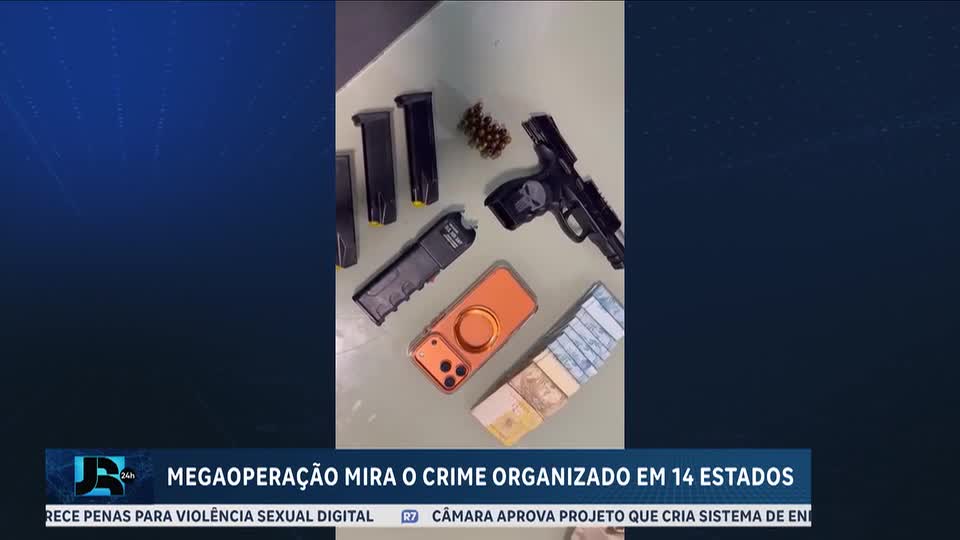 Forças Integradas realizam operação contra o tráfico de drogas e armas nesta quarta (8)