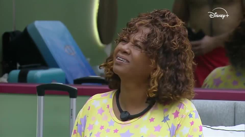 Sheila reclama com Matheus sobre comemoração na eliminação de Mari | Casa do Patrão