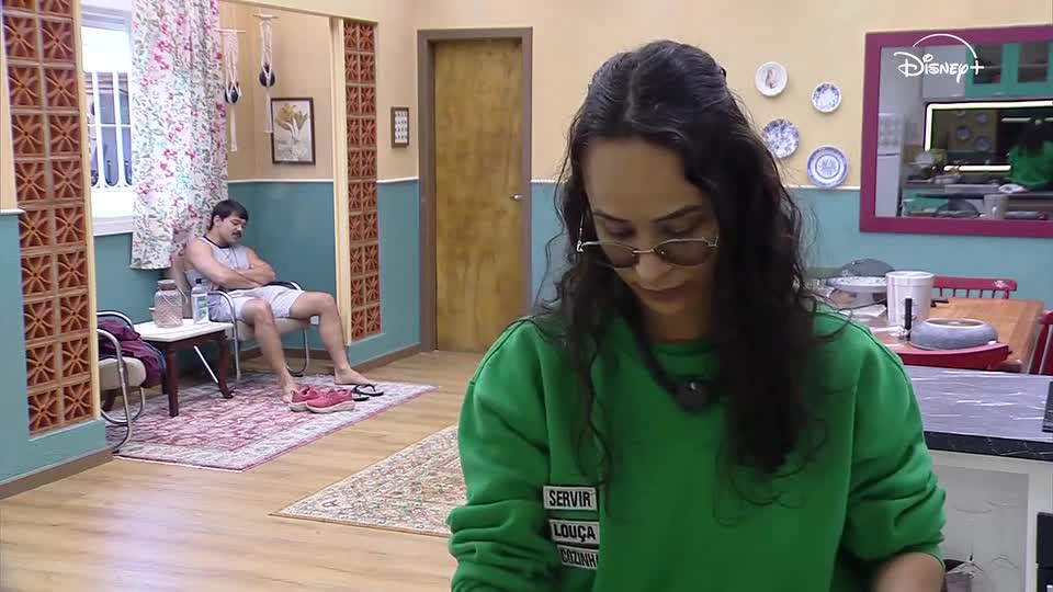 Matheus provoca Luiza e diz que ela só apareceu por ficar muito tempo no Trampo | Casa do Patrão