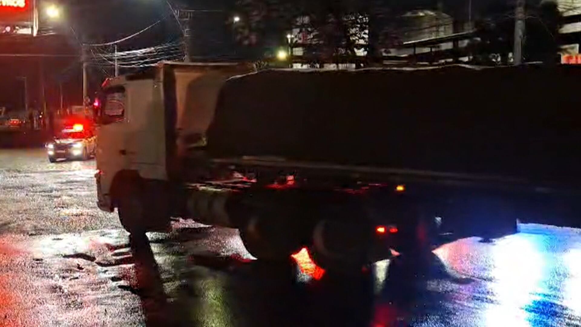 Caminhoneiros entram em greve nos principais portos