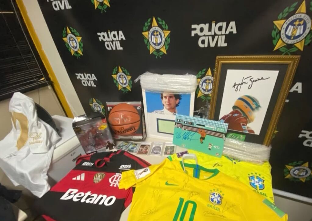 Irmãos são presos no Rio quando tentavam vender produtos esportivos de colecionador